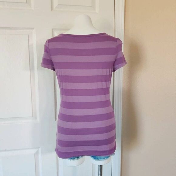 On a Whim fitted striped floral tee shirt sz M - Picture 5 of 9